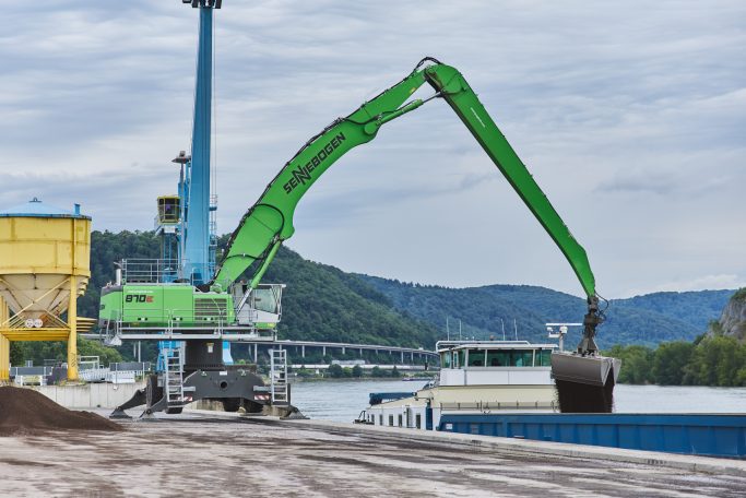 Service und Logistik