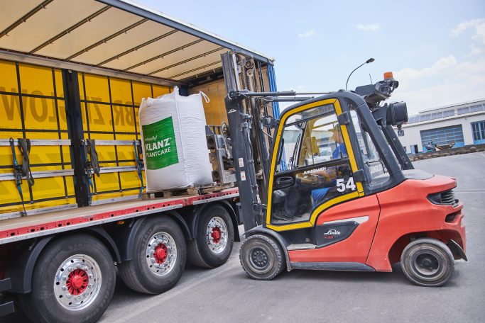Service und Logistik